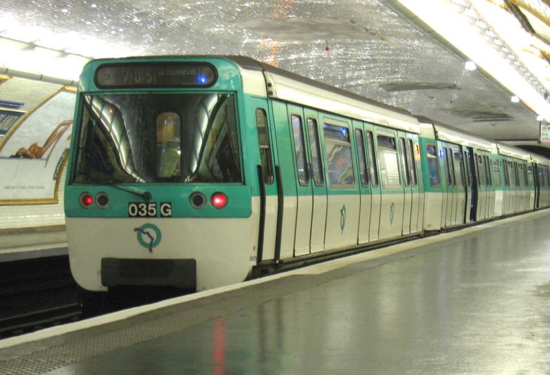 metro de parís.jpg